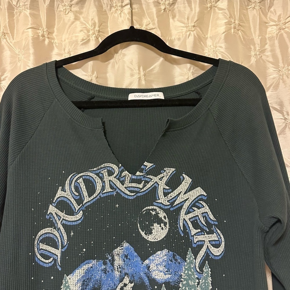 Daydreamer Los Angeles Gray Lone Wolf Graphic Long Sleeve Thermal Shirt Tee - Picture 4 of 11